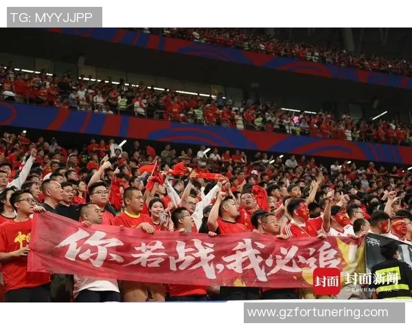 中国足球惨败0比8引发热议球迷失望之余期待未来重振雄风